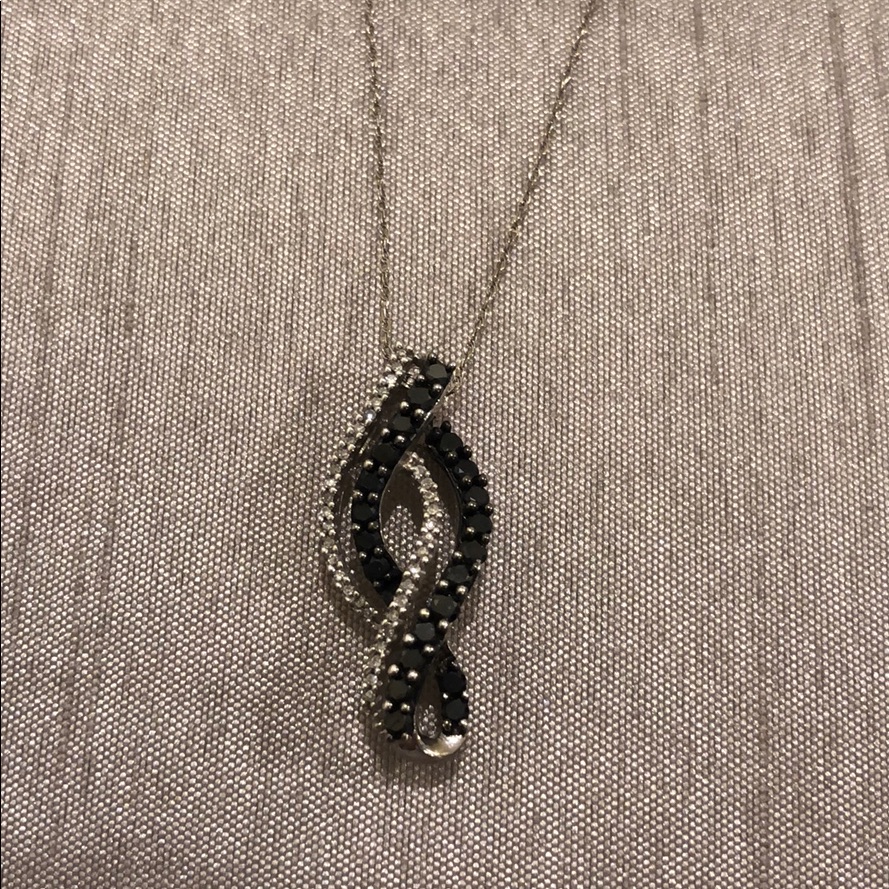14k White Gold Necklace Black  White Diamonds